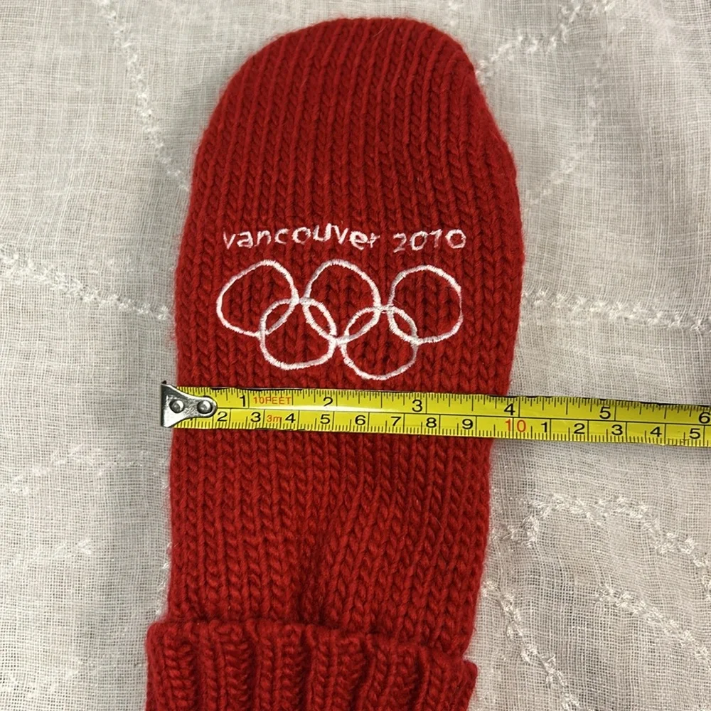 NWT Vancouver 2010 olympic games mittens